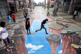 sidewalk art, chalk, depth perception, art, crafter, crafting, DIY, 3D